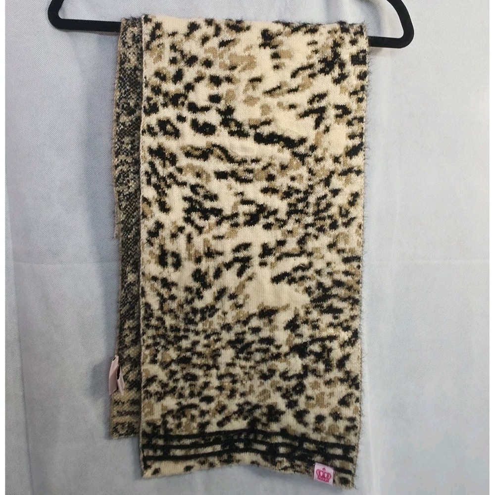 Juicy By Juicy Couture Cheetah Cozy Warm Winter Scarf NWOT Approx 77"